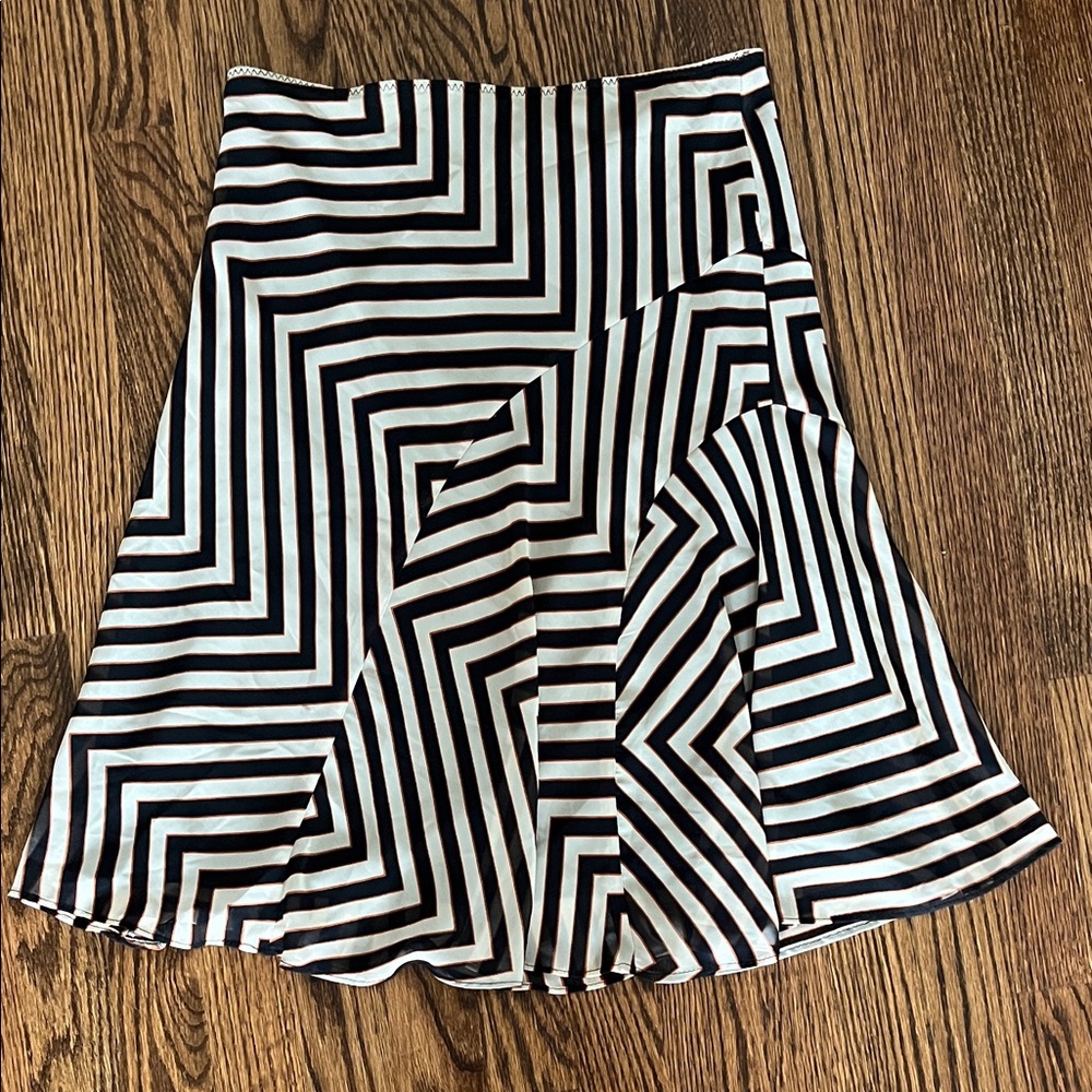 Zara Black and Cream Geometric A-Line Skirt